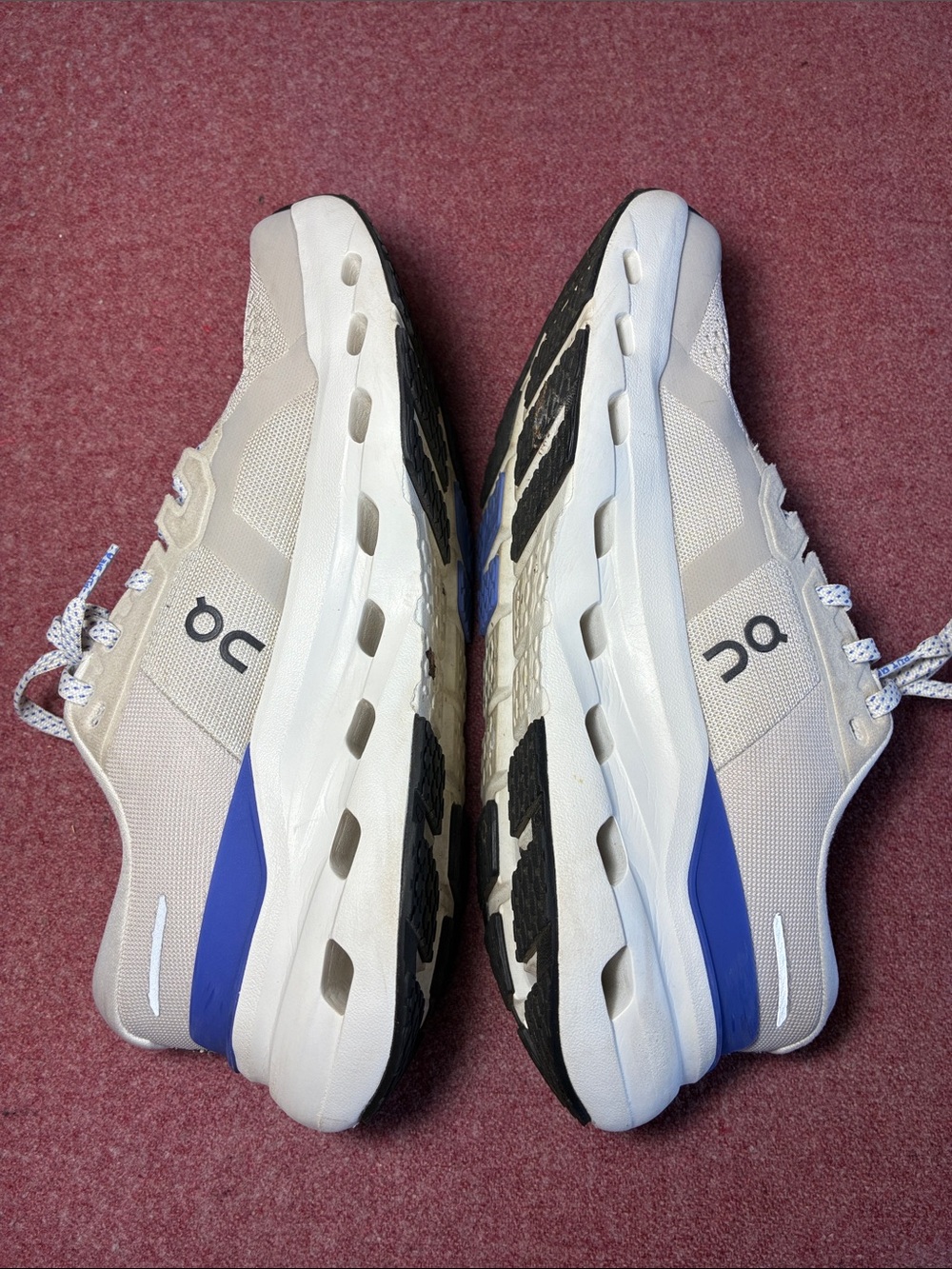 ON RUNNING Cloudrunner Performance Active Shoes - Picture 11 of 16